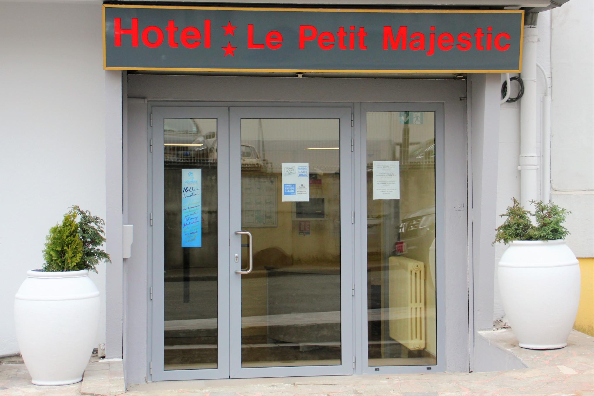 Le Petit Majestic Hotel Lourdes Eksteriør billede